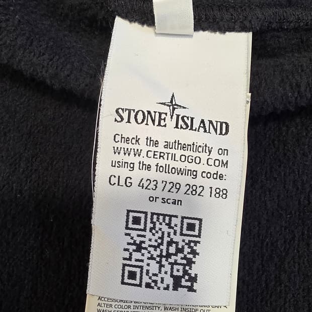 스톤아일랜드 집업 점퍼