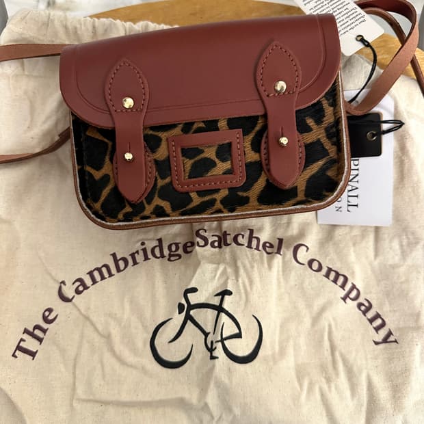 캠브리지사첼 레오파드&버건디 타이니 사첼백