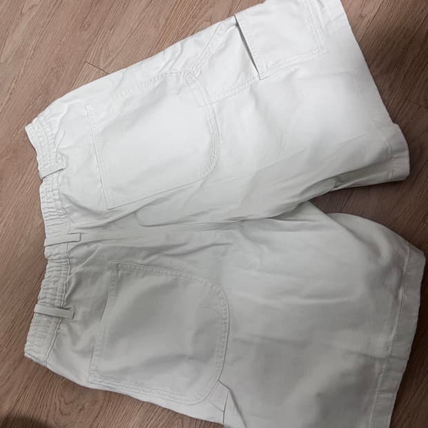 GU 하프 버뮤다팬츠
