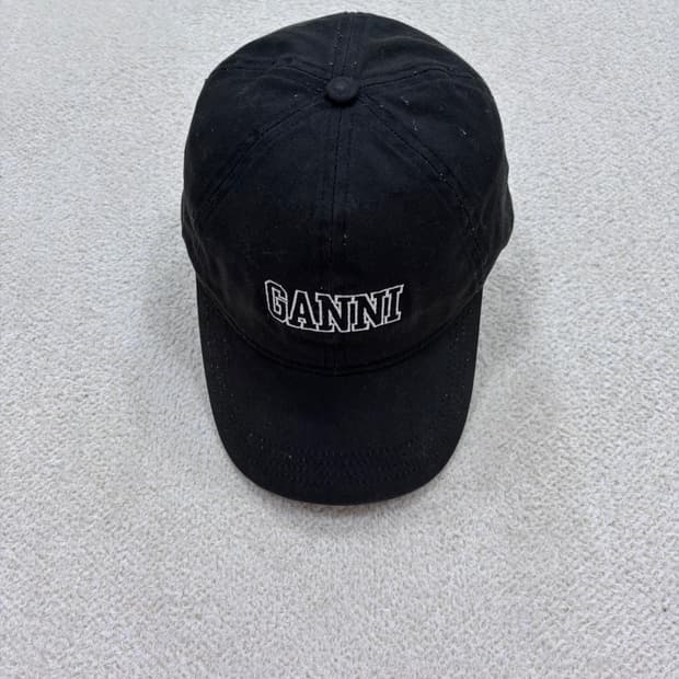F 가니 자수 로고 블랙 볼캡 0325E