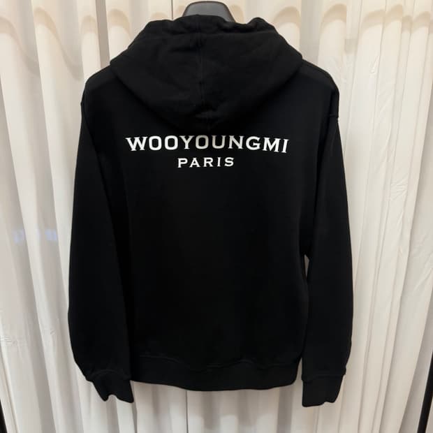 (신형)우영미 백로고 후드티 