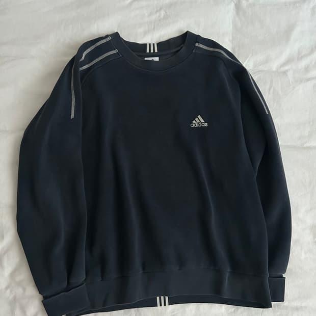 아디다스 빈티지 맨투맨