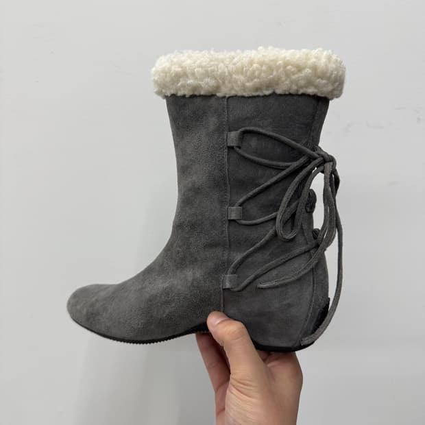 hush puppies 스웨이드 레이스업 부츠