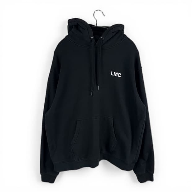 (무료배송)L) LMC 백로고 후드 티 블랙