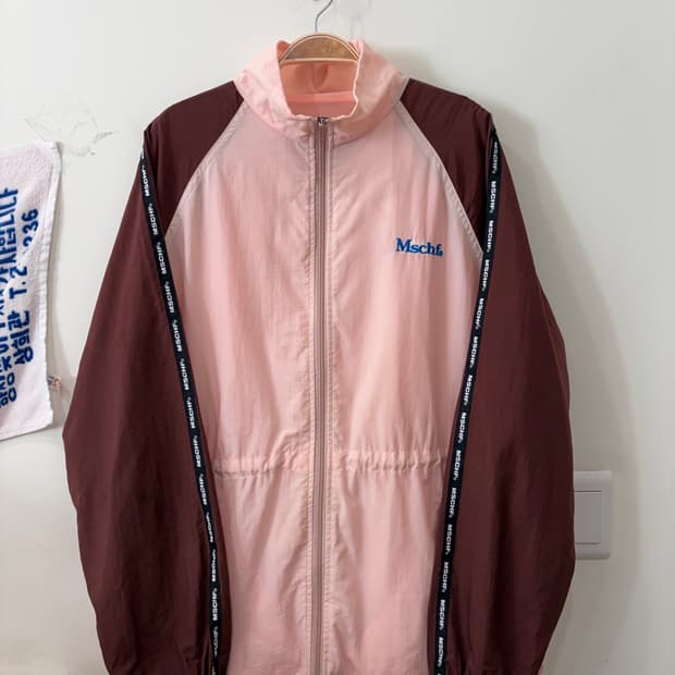 264. 미스치프 바람막이 자켓 