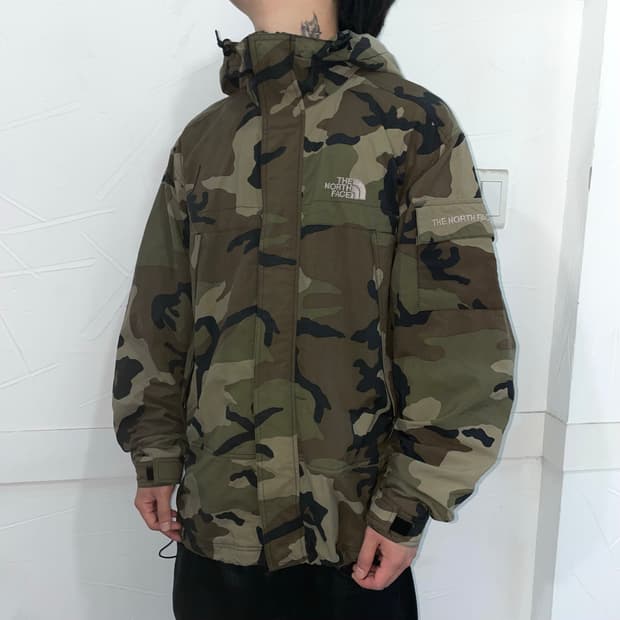 노스페이스 고프코어 카모 풀오버 마운틴 바람막이 자켓