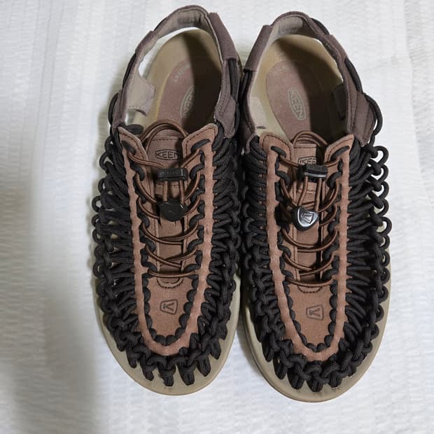 킨(KEEN) 유니크 샌들