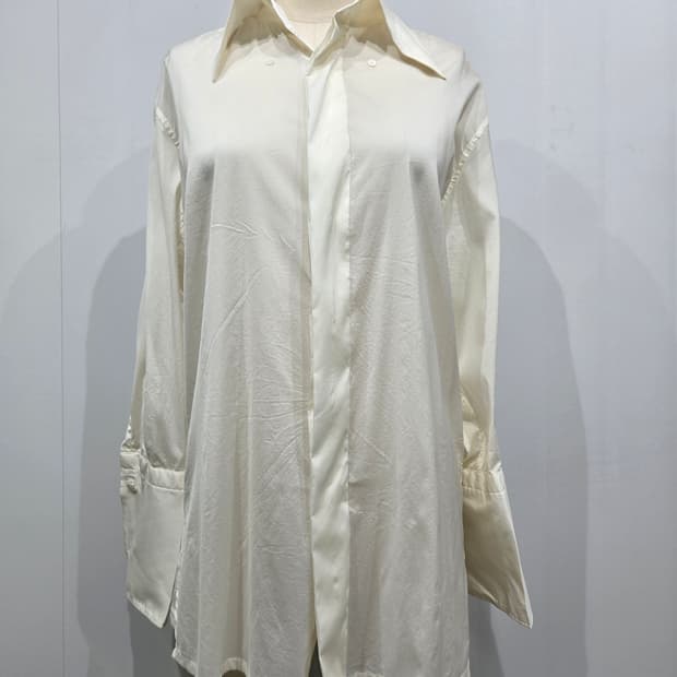 펜디 아이보리 실크 롱 슬리브 셔츠