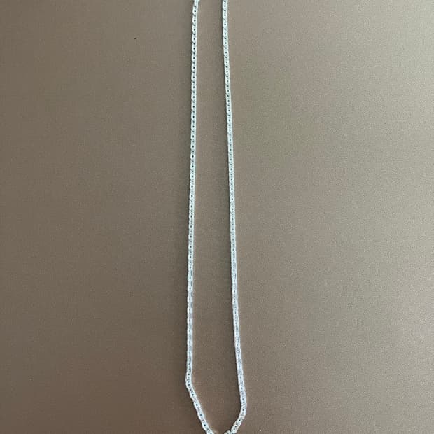 실버 체인 목걸이