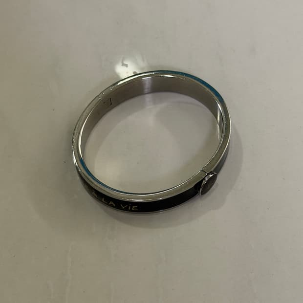 아니에스베 뱅글 팔찌 