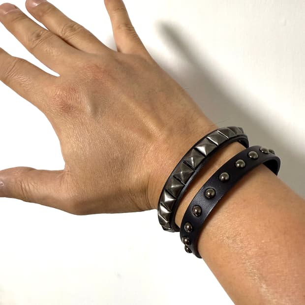 에브리벌스데이 더블스터드 레더 팔찌