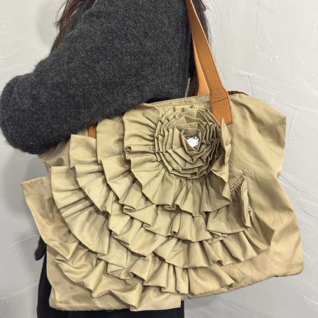 frill design bag