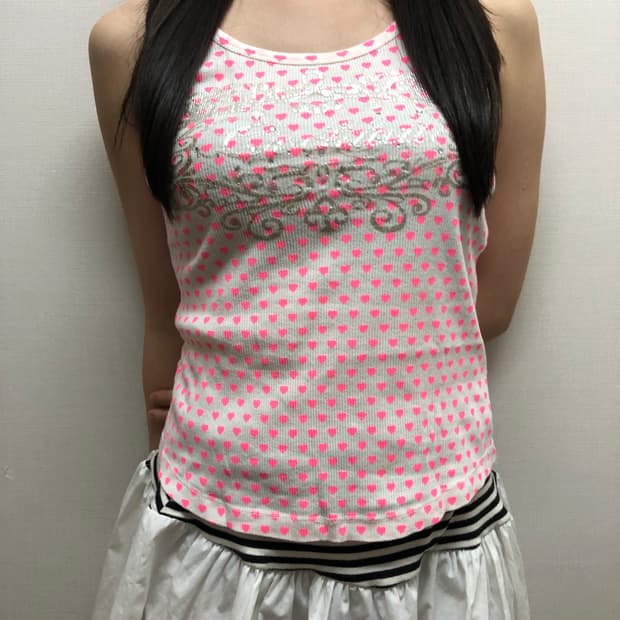 빈티지 핑크 하트 패턴 슬리브리스