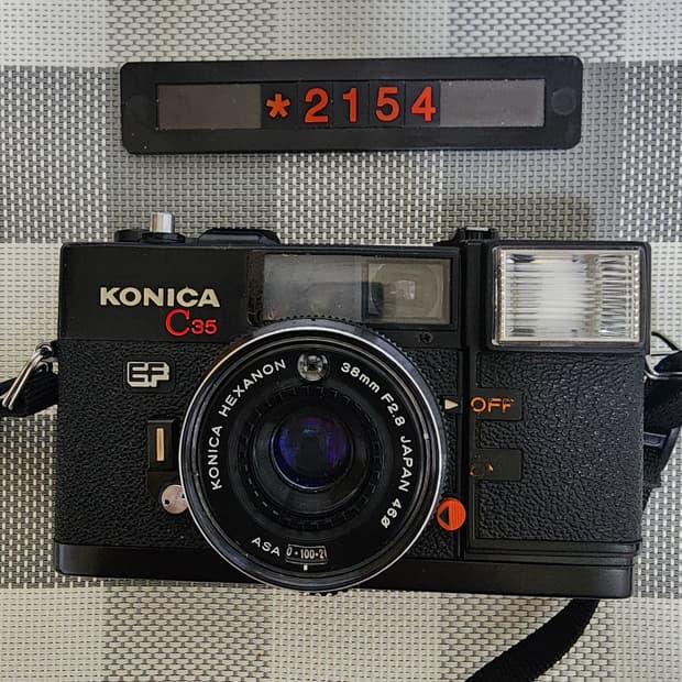 코니카 C 35 EF 필름카메라