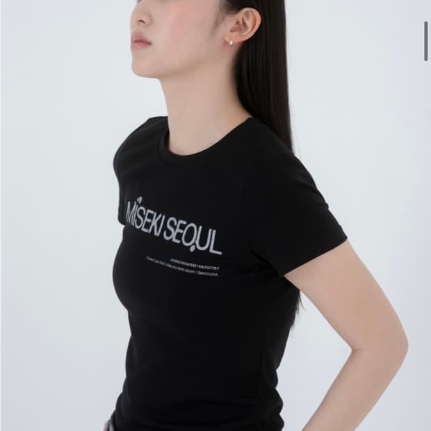 미세키서울 로고 숏 슬리브 반팔 티서츠 블랙