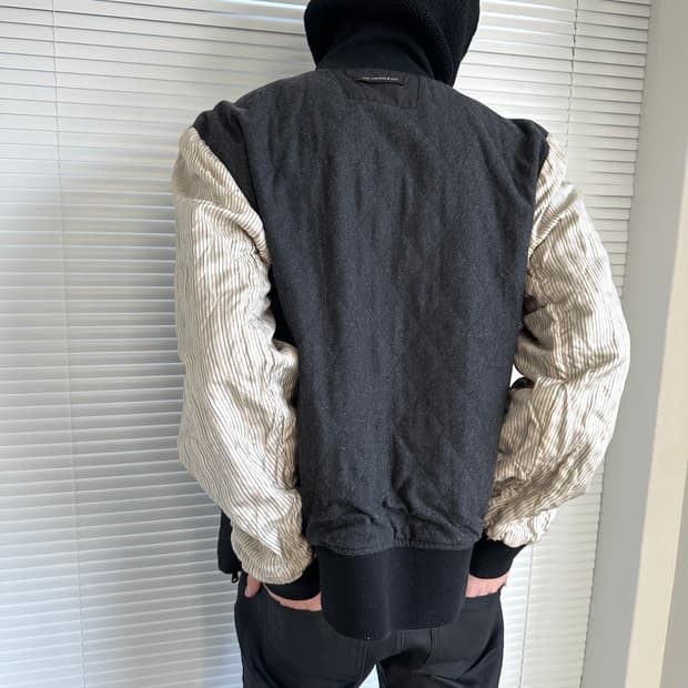 존바바토스 하이넥 버튼 투웨이 봄버 자켓