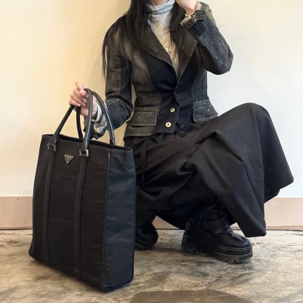 프라다 VA0048 트리밍 사피아노 리나일론 토트백