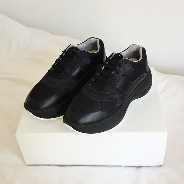 셀린느 by 피비 파일로 PF18 딜리버리 스니커즈