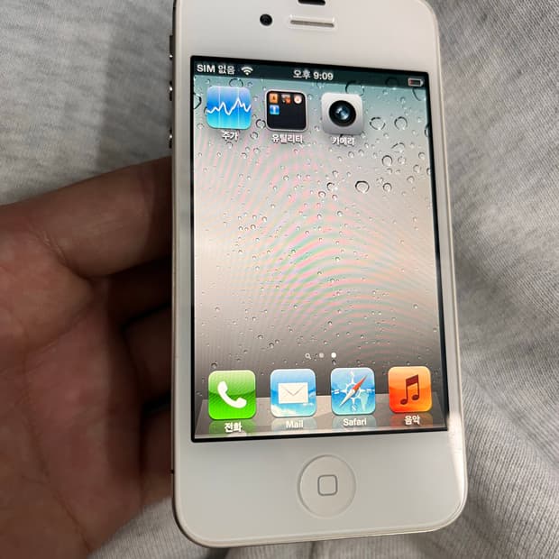 아이폰4S 화이트 모델 16GB