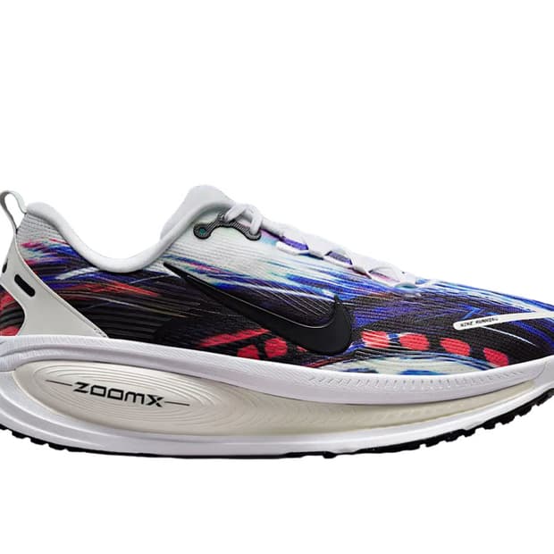 (새상품/정품)나이키 보메로 18 SE 멀티컬러 화이트