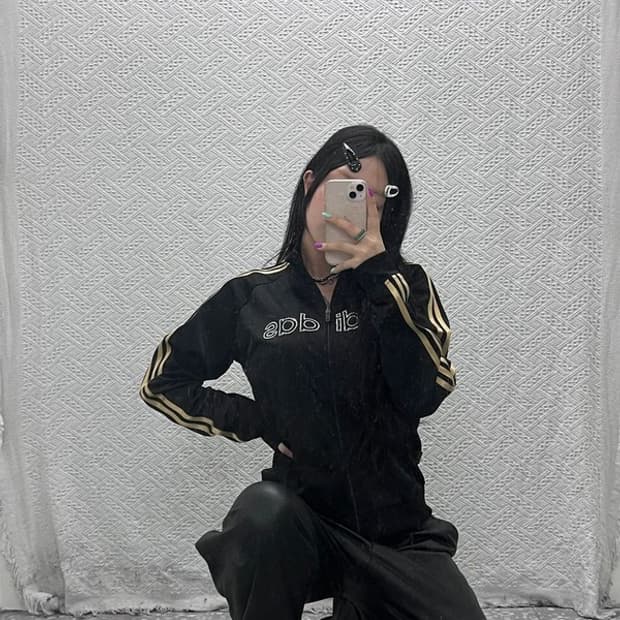 아디다스 Y2K 레트로 큐빅로고 져지 집업 100 C07003