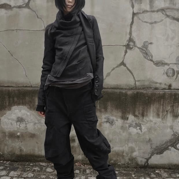 하르테올뎀 Twisted C Pants