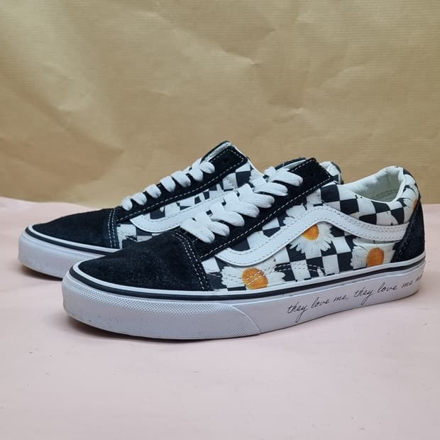 반스 올드스쿨 러브미 러브미 낫 스니커즈 245