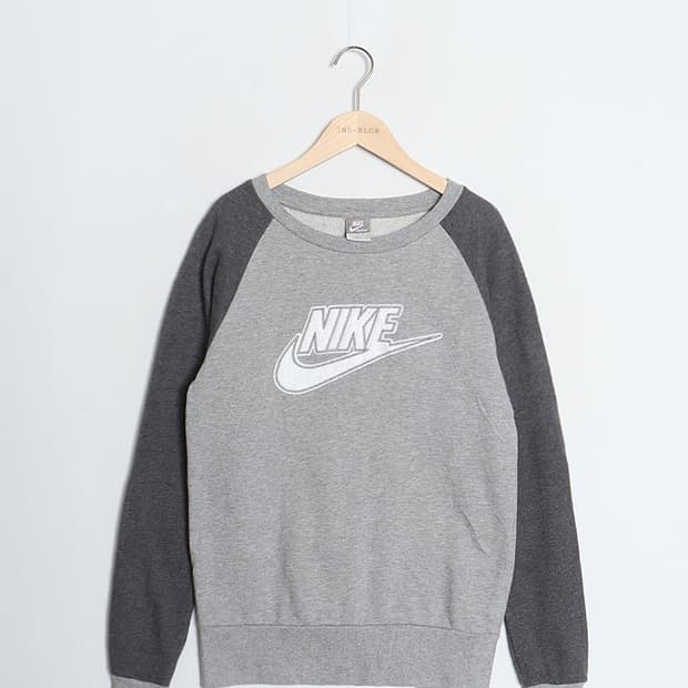 NIKE Sweat Shirts