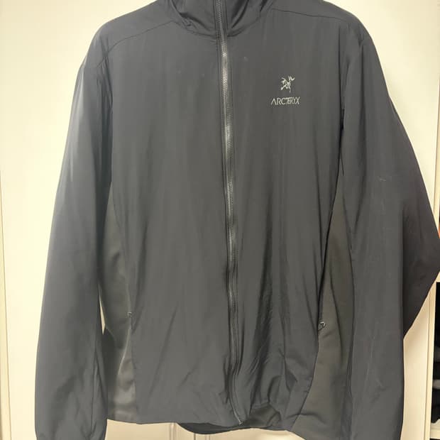 아크테릭스 후드 아톰LT 자켓 블랙 L