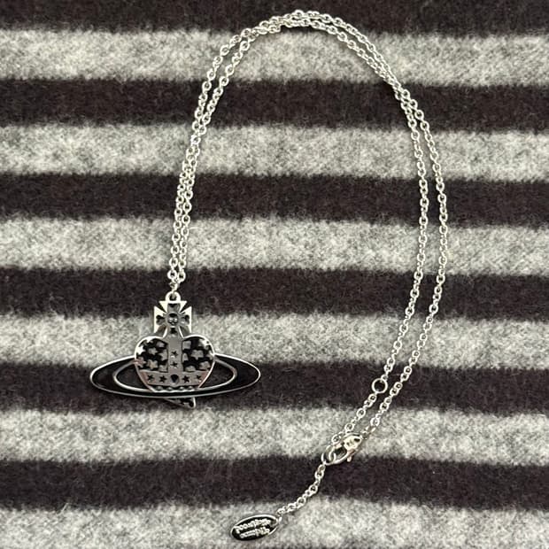 비비안웨스트우드 디아망떼 하트 성조기 목걸이