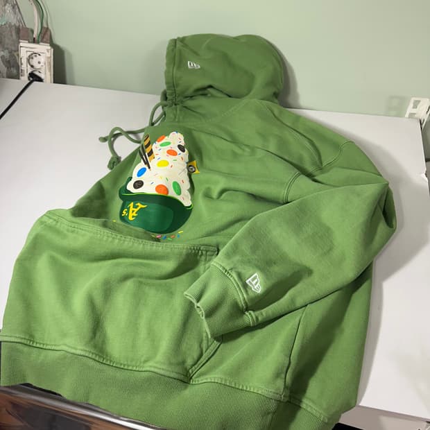 XL 뉴에라 오버핏 파스텔그린 오클랜드 에슬레틱 스웻후드티