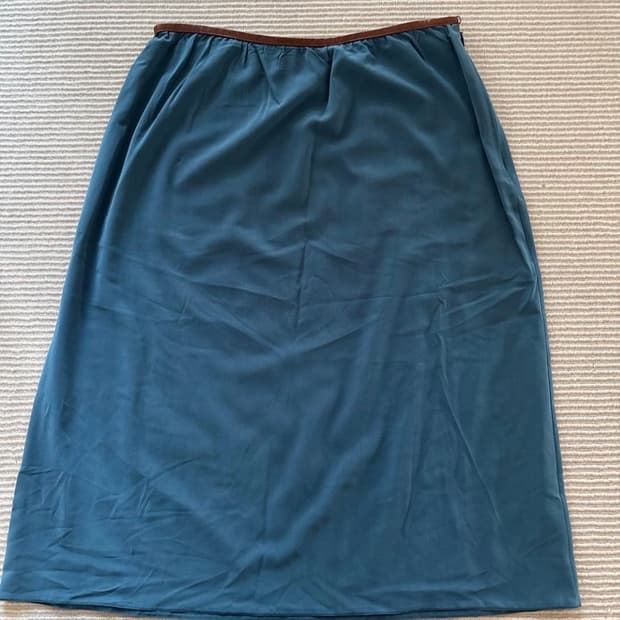 Prada 프라다 블루 실크 스커트