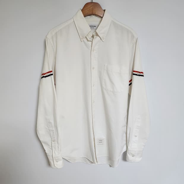 [3] 톰브라운 화이트 암밴드 옥스포드 셔츠