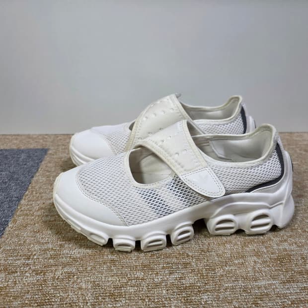 아디다스 아디폼 메가제인 [240mm]