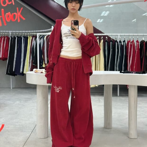 배드블러드 로고 트레이닝 팬츠 레드