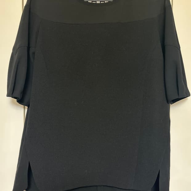 한섬SJSJ블랙 반팔 블라우스