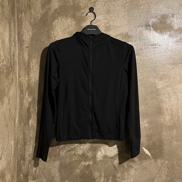 유니클로 에어리즘 후드집업