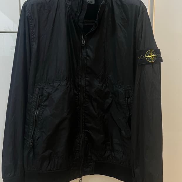 24ss 스톤아일랜드 크링클랩스점퍼 L (새상품)