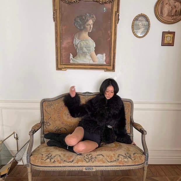 Sculptor Beaded Faux Fur Robe Black