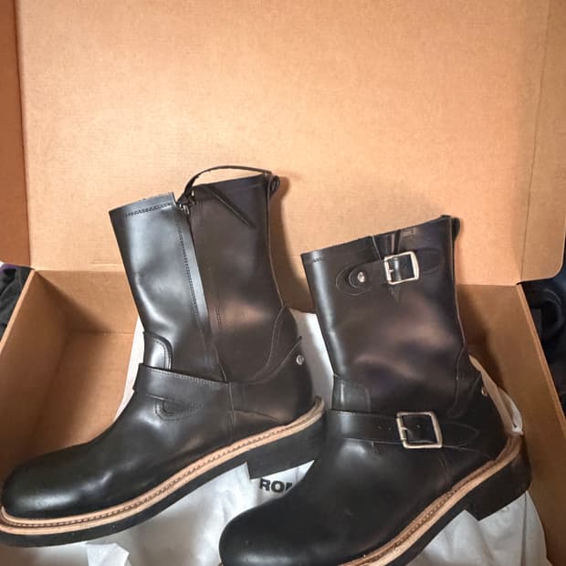 로맨틱무브 엔지니어드 부츠 270 black