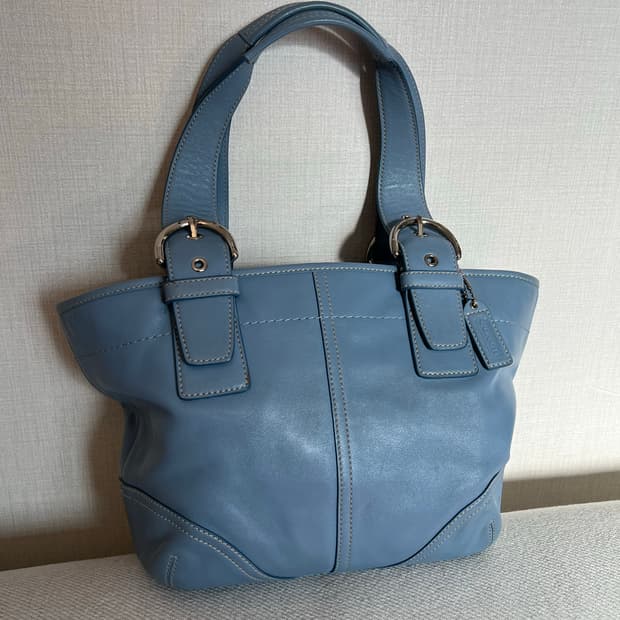 2004년 빈티지 코치 소호 버클 토트백