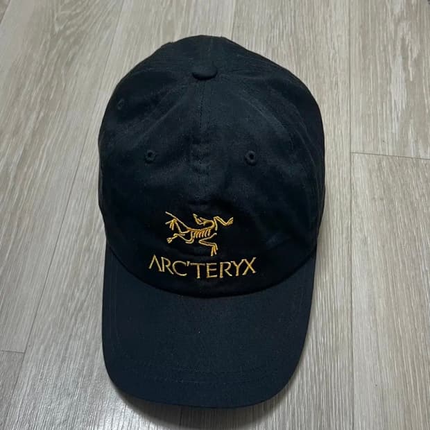 팔라스 x 아크테릭스 6-패널 캡 블랙