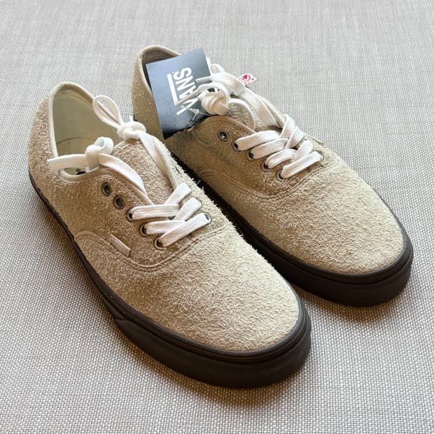 [새제품] VANS 어센틱 헤어리 스웨이드 카키 265