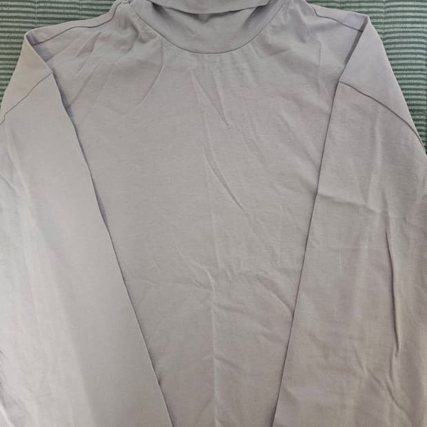 애프터프레이 시그니처 로고 터틀넥 라벤더