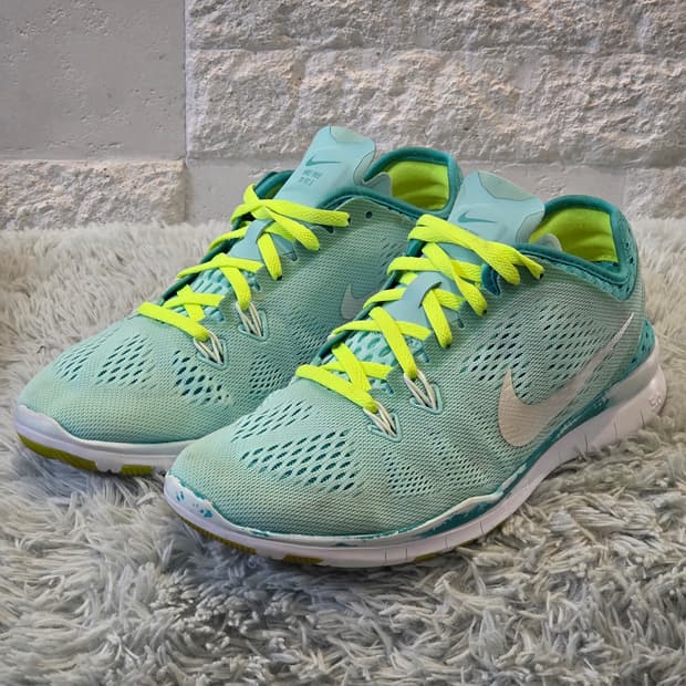 7q-20:나이키 프리 TR7 터쿼이즈 여성 트레이닝화 (240mm)