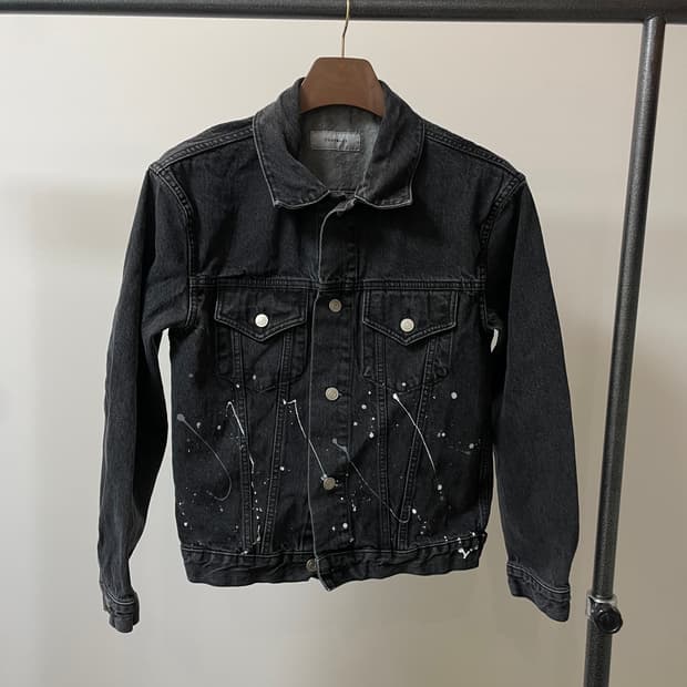 (M) Tonywack 토니웩 페인팅 흑청 데님 자켓