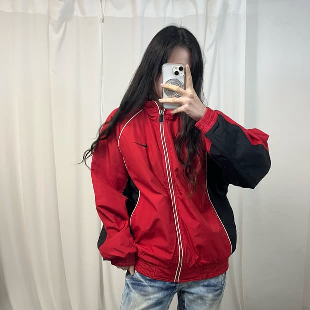 Nike 00’s Red Jumper