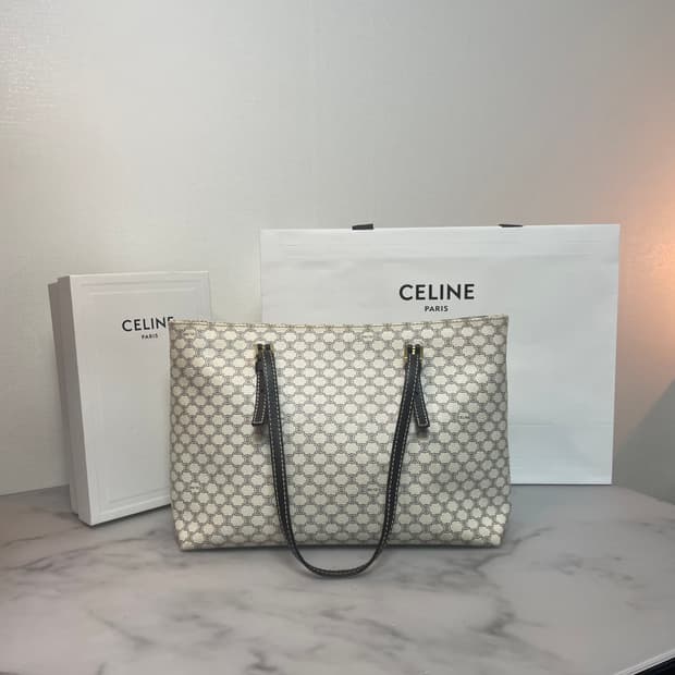 정품 셀린느 블라종 숄더백