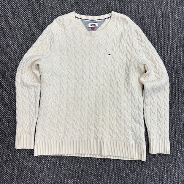 타미힐피거 꽈배기 니트 아이보리
