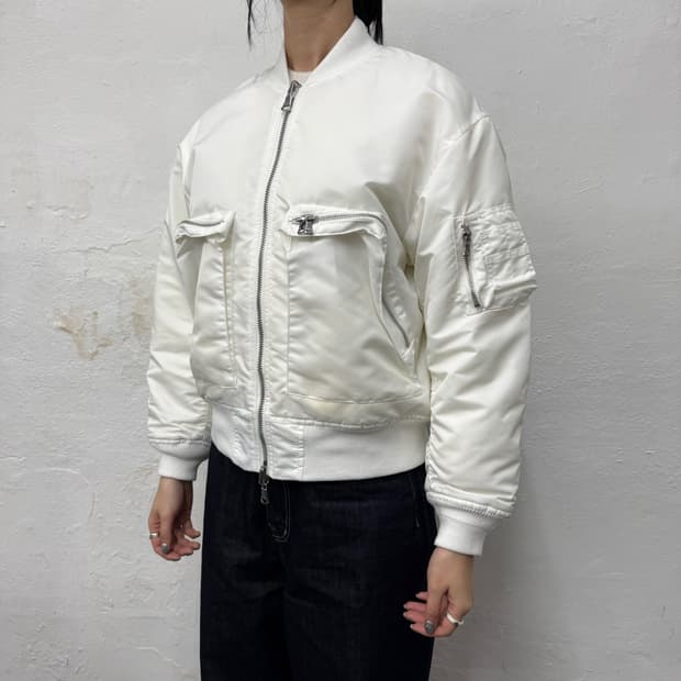 Oriens by 저널스탠다드 화이트 리버시블 MA-1 플라이트 자켓